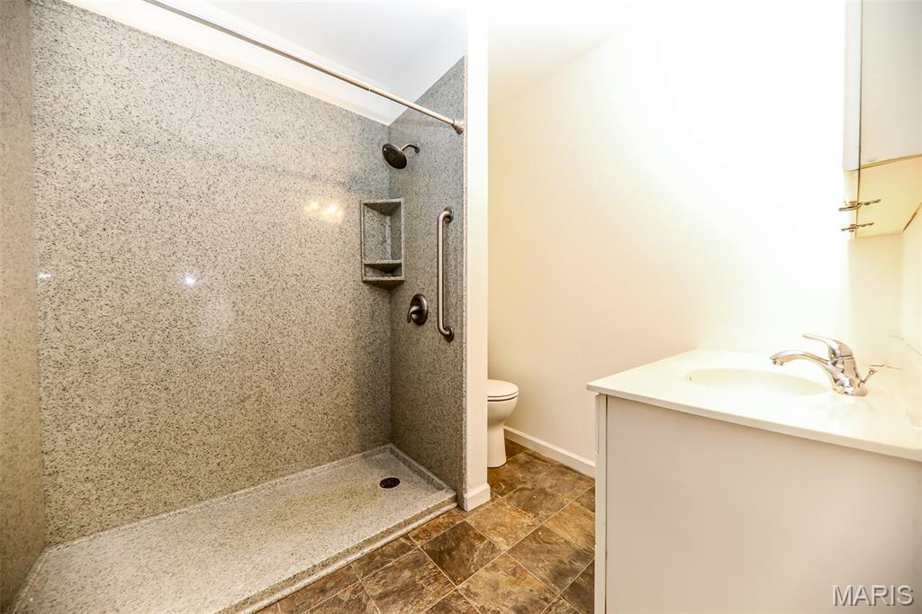 440 Pheasant Lane Moro, IL 62067 - Photo 12 of 25