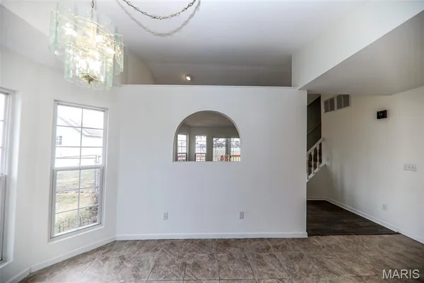 $260,000 | 440 Pheasant Lane, Moro, IL 62067