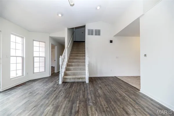 $260,000 | 440 Pheasant Lane, Moro, IL 62067