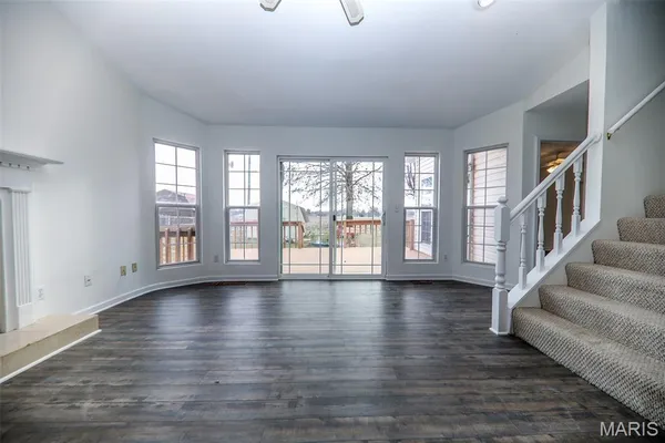 $260,000 | 440 Pheasant Lane, Moro, IL 62067