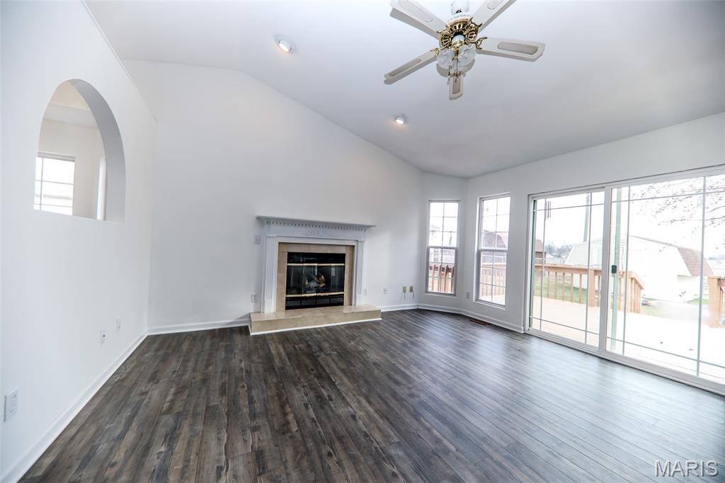 440 Pheasant Lane Moro, IL 62067 - Photo 10 of 25