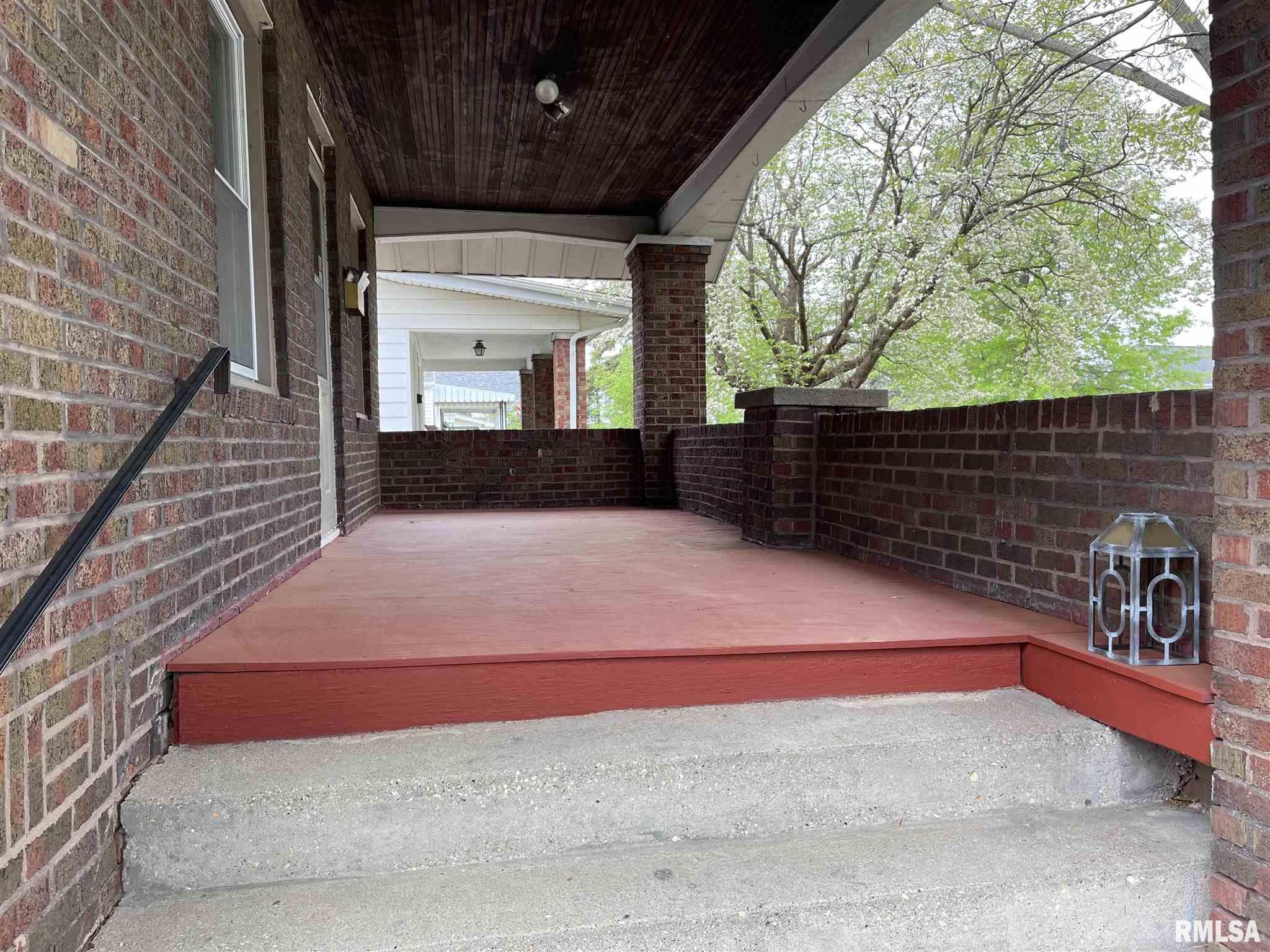 2121 North 7th Street Springfield, IL 62702 - Photo 8 of 34