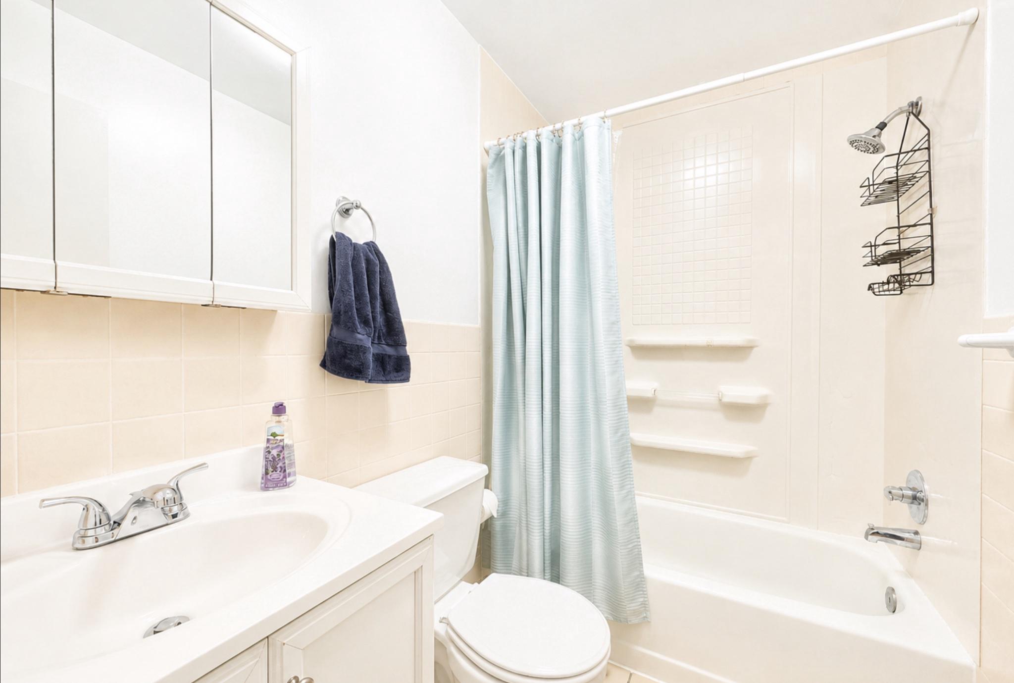 209 Main Street Keyport, NJ 07735 - Photo 43 of 62 Unit 211 Full Bath