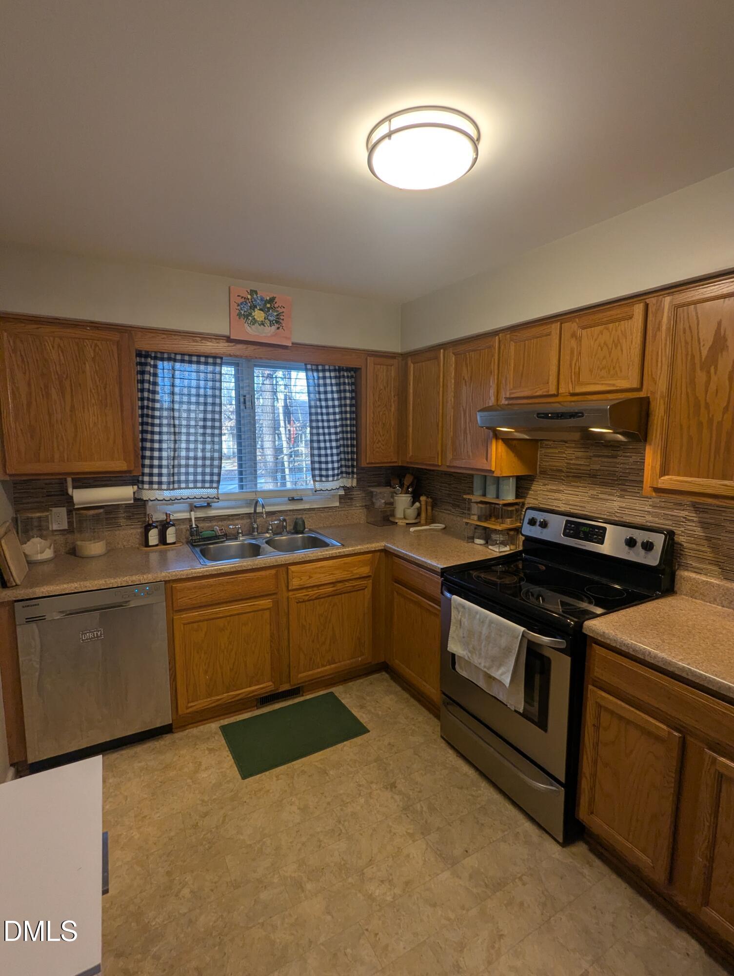 5513 Kaplan Drive Raleigh, NC 27606 - Photo 24 of 52