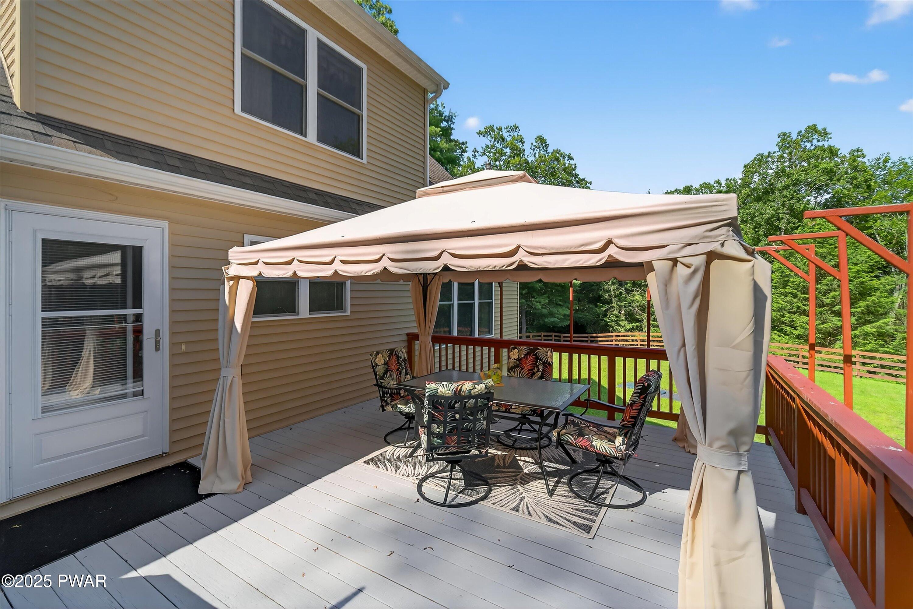 113 Pine Tree Road Shohola, PA 18458 - Photo 29 of 36 Deck