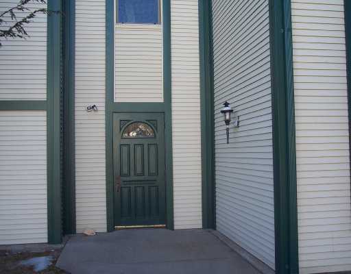 3520 West Shore Road, Unit 906 Warwick, RI 02886 - Photo 7 of 7 Exterior Front.