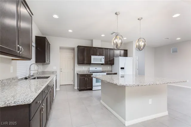 $2,350 | 9857 Mercer Ests Court, Las Vegas, NV 89141