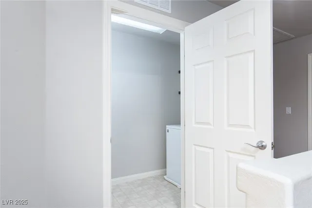 $2,350 | 9857 Mercer Ests Court, Las Vegas, NV 89141