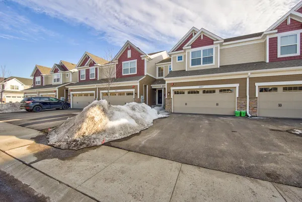 $2,845 | 18887 72nd Place North, Maple Grove, MN 55311