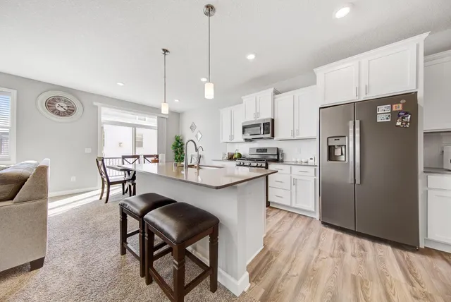 $2,845 | 18887 72nd Place North, Maple Grove, MN 55311