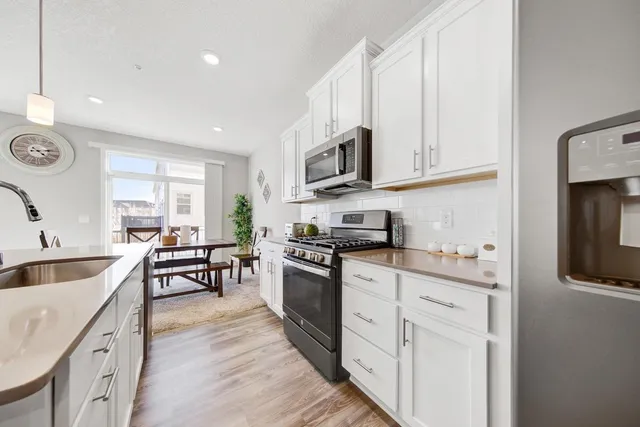 $2,845 | 18887 72nd Place North, Maple Grove, MN 55311