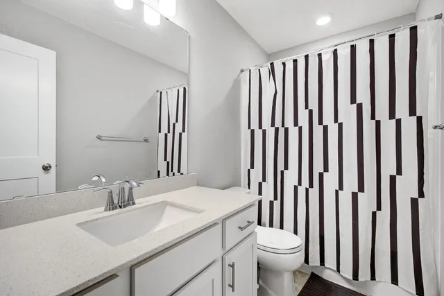 $2,845 | 18887 72nd Place North, Maple Grove, MN 55311