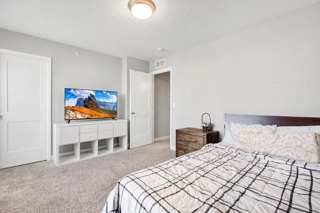 $2,845 | 18887 72nd Place North, Maple Grove, MN 55311