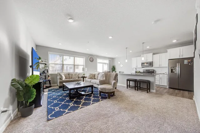 $2,845 | 18887 72nd Place North, Maple Grove, MN 55311