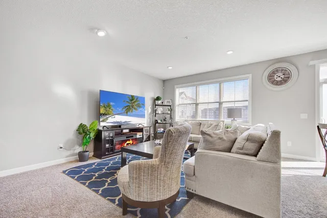 $2,845 | 18887 72nd Place North, Maple Grove, MN 55311