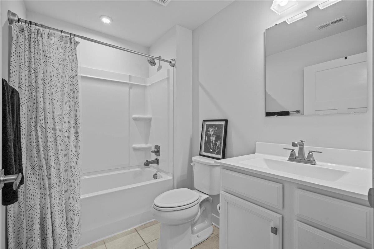 2034 Wexley Drive Boiling Springs, SC 29316 - Photo 5 of 32