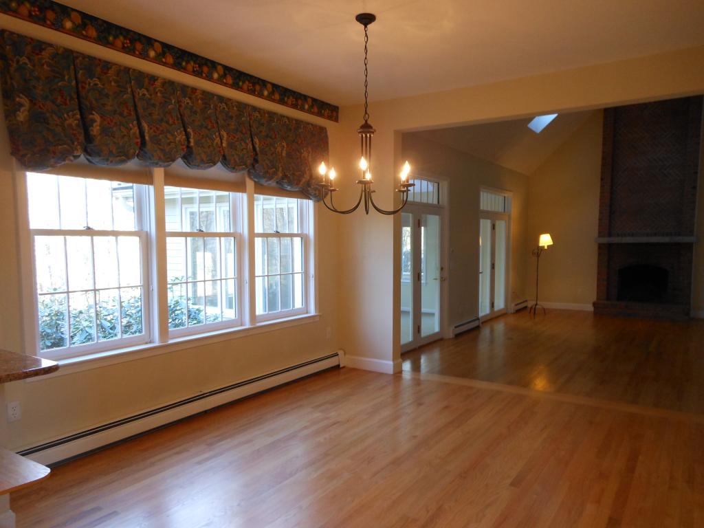4 Newfane Road Bedford, NH 03110 - Photo 8 of 36