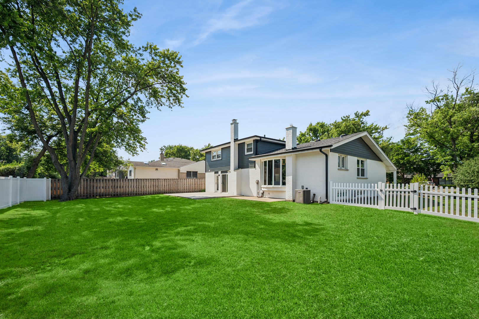 3501 Lawson Road Glenview, IL 60026 - Photo 32 of 36