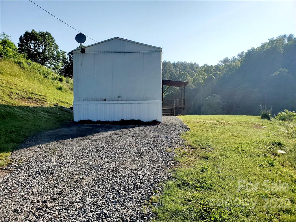 66 Bud Swann Road Marshall, NC 28753 - Photo 12 of 14 Gallery Image 12