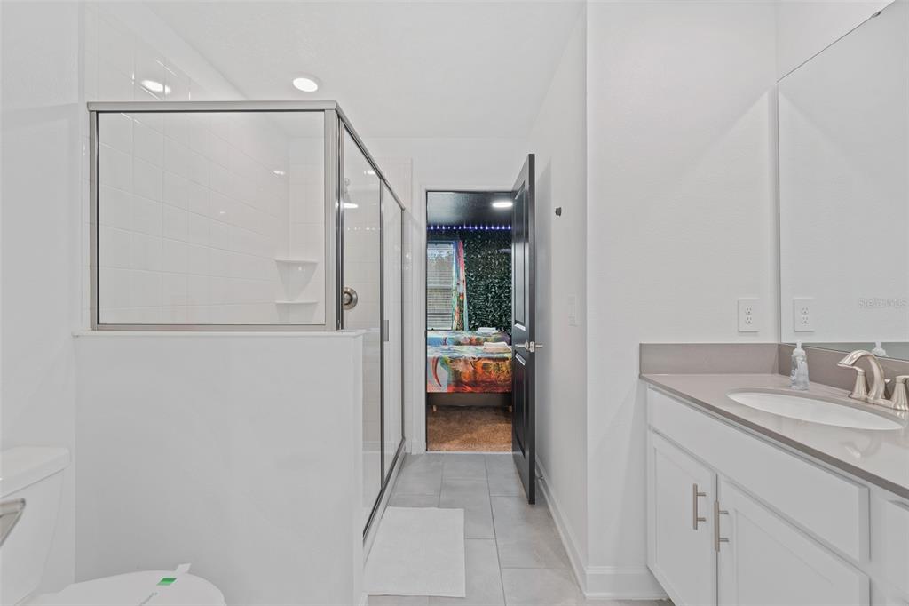 3000 Penelope Loop Kissimmee, FL 34746 - Photo 34 of 53 a view of a bathroom from the hallway
