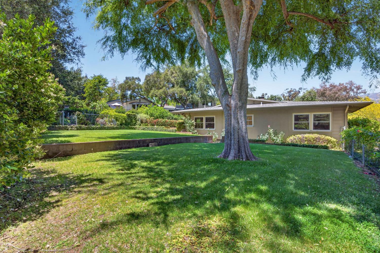 203 Foothill Road Ojai, CA 93023 - Photo 17 of 21