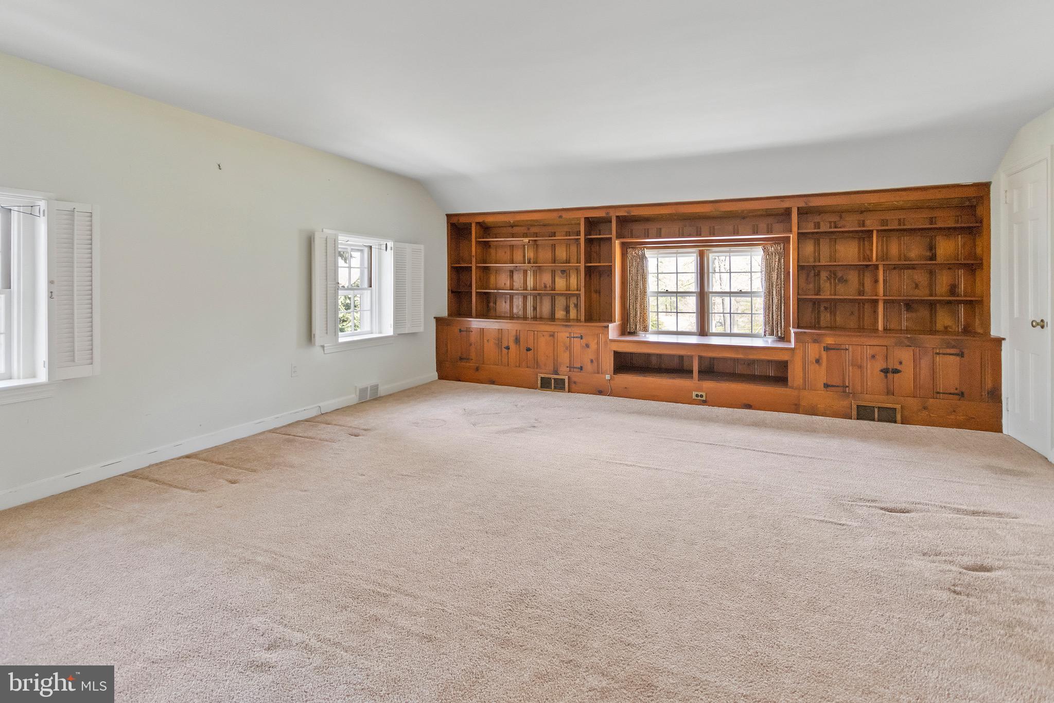 209 Marple Road Haverford, PA 19041 - Photo 10 of 30 Gallery Image 10