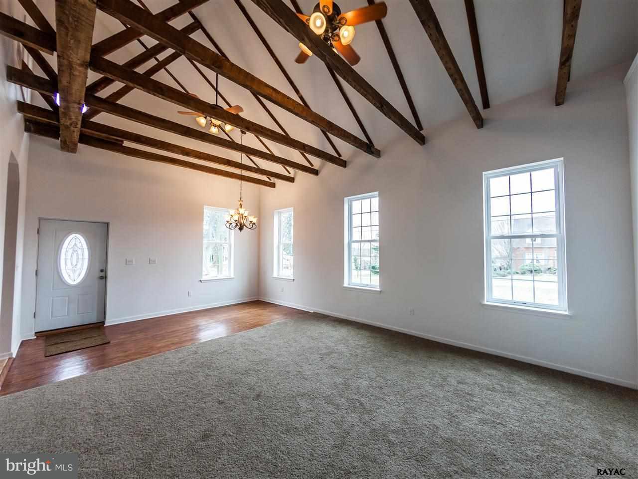 664 Greenbriar Road York, PA 17404 - Photo 14 of 32 Gallery Image 14