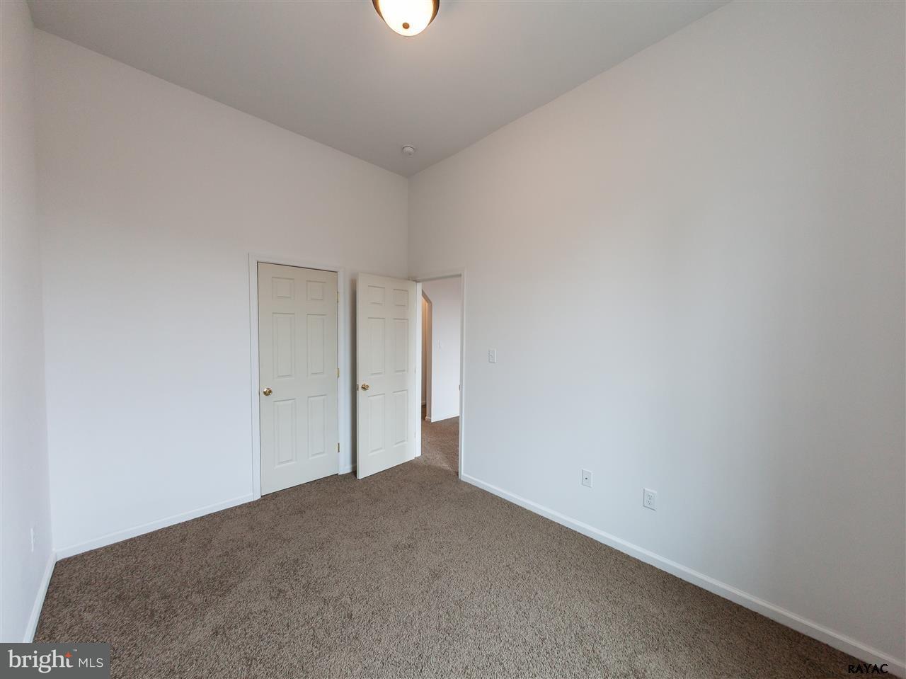 664 Greenbriar Road York, PA 17404 - Photo 16 of 32 Gallery Image 16