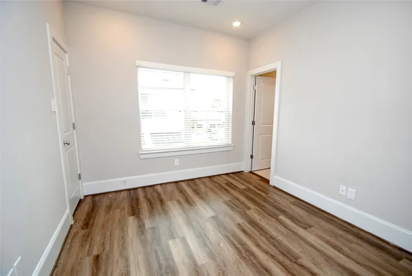 $3,000 | 1270 North Post Oak Road, Unit A, Houston, TX 77055