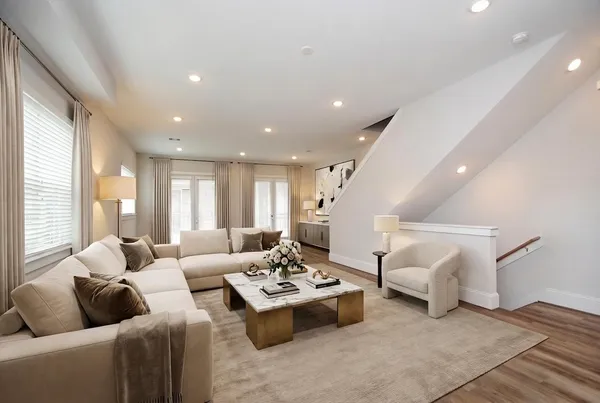 $3,000 | 1270 North Post Oak Road, Unit A, Houston, TX 77055