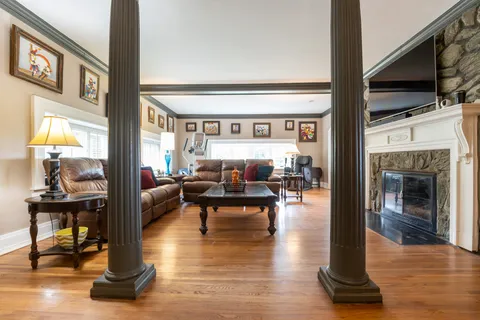 $1,600,000 | 2990 McGavock Pike, Nashville, TN 37214