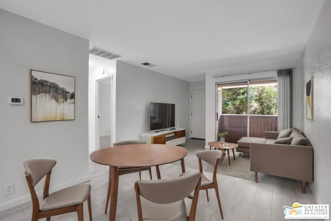 510 North Villa Ct Unit 213  