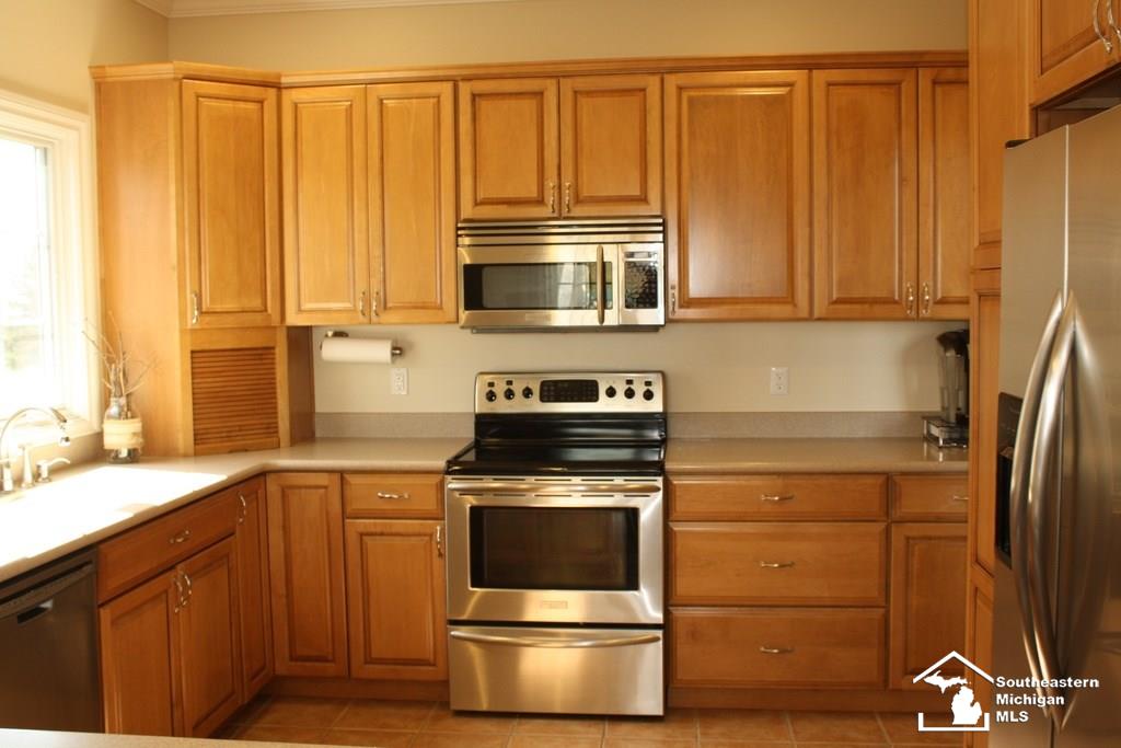 4447 Burke Road Newport, MI 48166 - Photo 14 of 48 31288351-13.JPG
