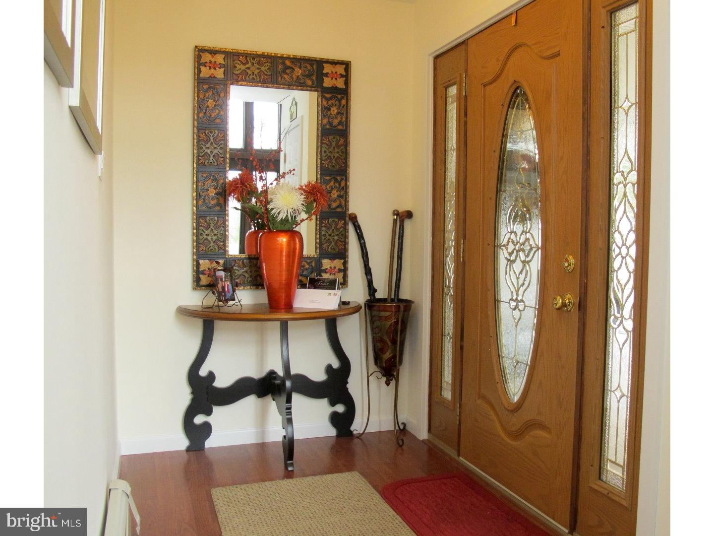 1401 Golf Road Cinnaminson, NJ 08077 - Photo 6 of 25 Foyer