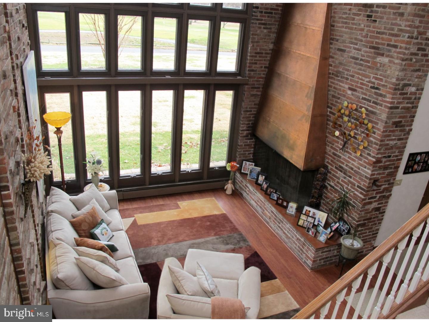 1401 Golf Road Cinnaminson, NJ 08077 - Photo 8 of 25 Living Room