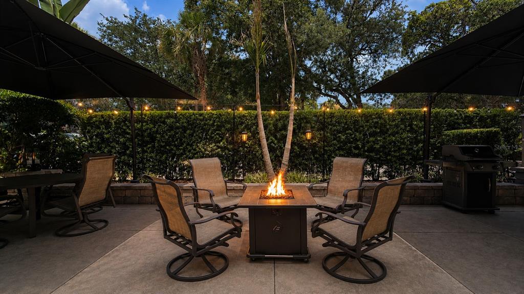 233 Stallion Lane River Ranch, FL 33867 - Photo 2 of 33