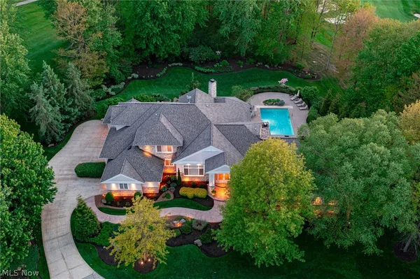 $2,090,000 | 520 Bristol Drive, Aurora, OH 44202