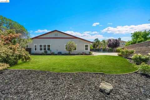 $975,000 | 2397 Boulder Street, Brentwood, CA 94513