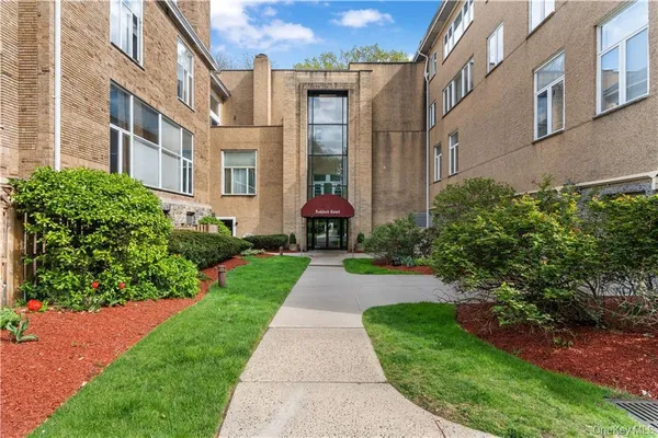$5,000 | 520 Ashford Avenue, Unit 5, Ardsley, NY 10502