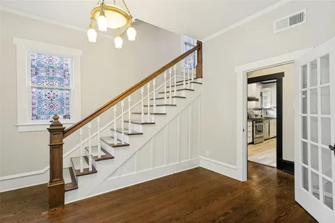 $549,900 | 1821 College Avenue, Fort Worth, TX 76110