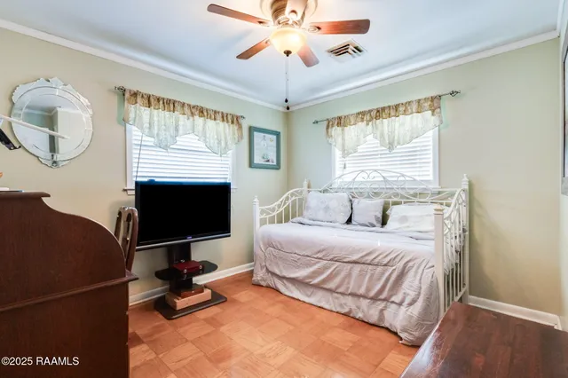 $279,000 | 206 Elmwood Drive, Lafayette, LA 70503