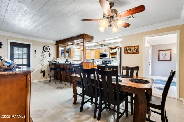 $279,000 | 206 Elmwood Drive, Lafayette, LA 70503