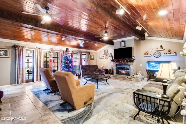 $279,000 | 206 Elmwood Drive, Lafayette, LA 70503