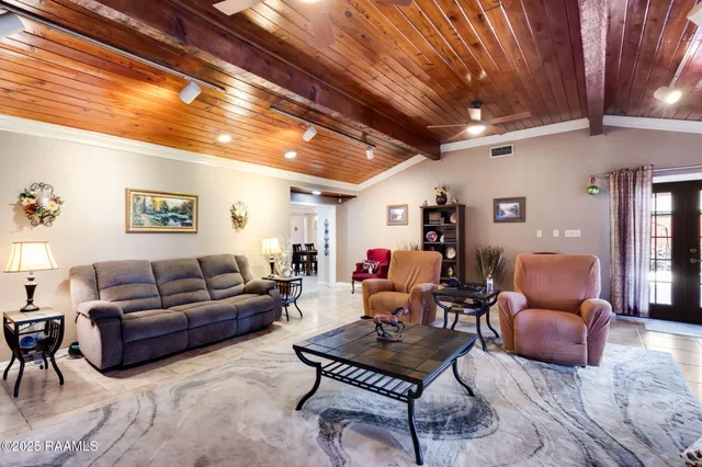 $279,000 | 206 Elmwood Drive, Lafayette, LA 70503