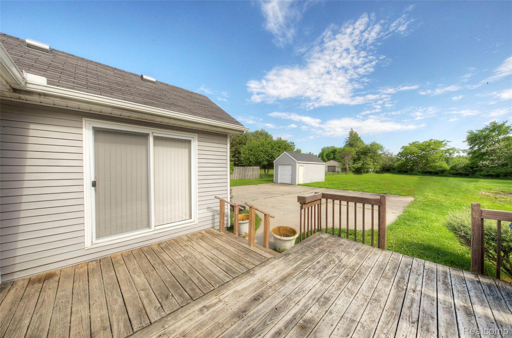 6527 Baldwin Road Swartz Creek, MI 48473 - Photo 7 of 17 Back 5