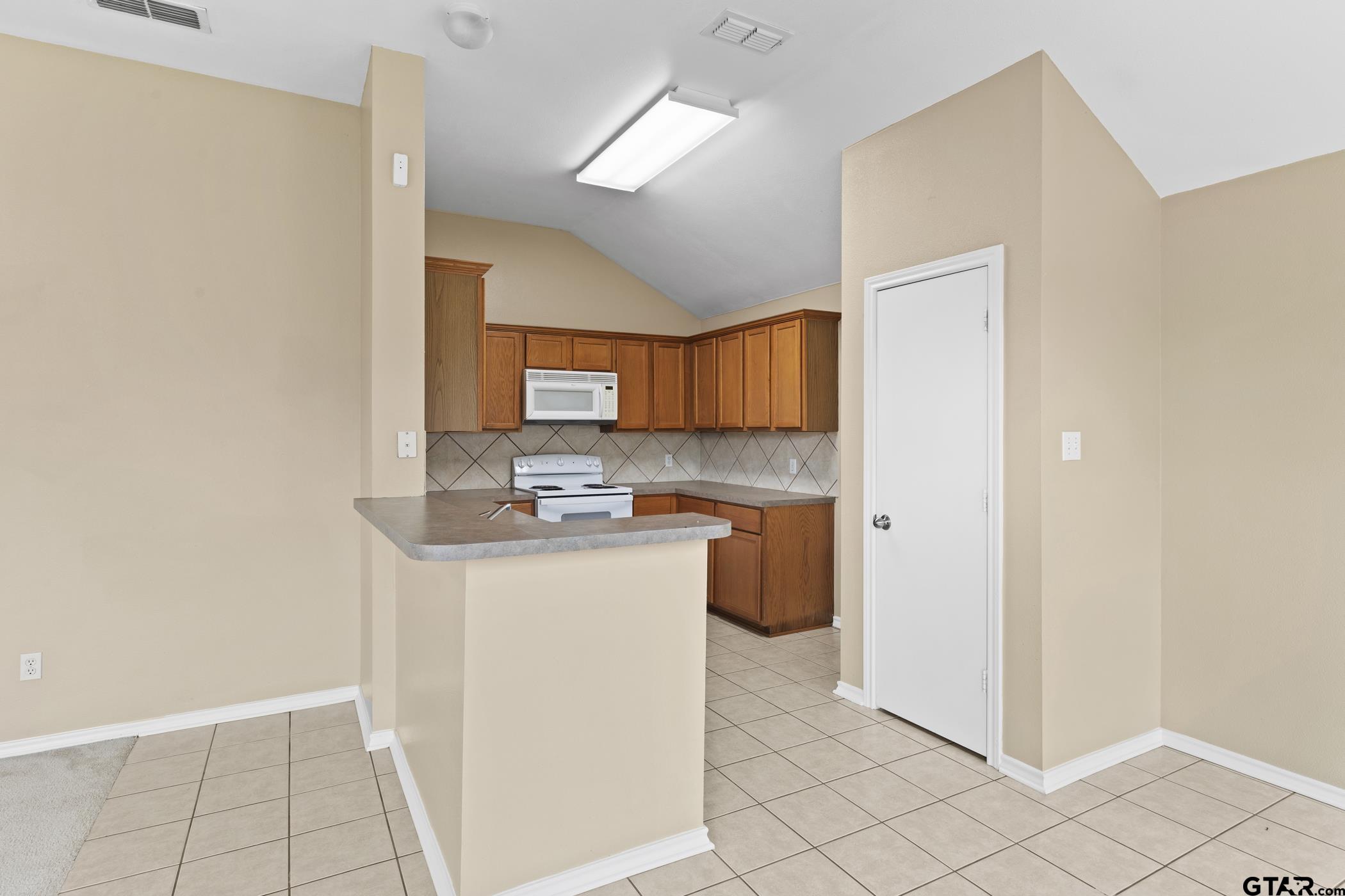 5330 Meadow Ridge Drive Flint, TX 75762 - Photo 6 of 16