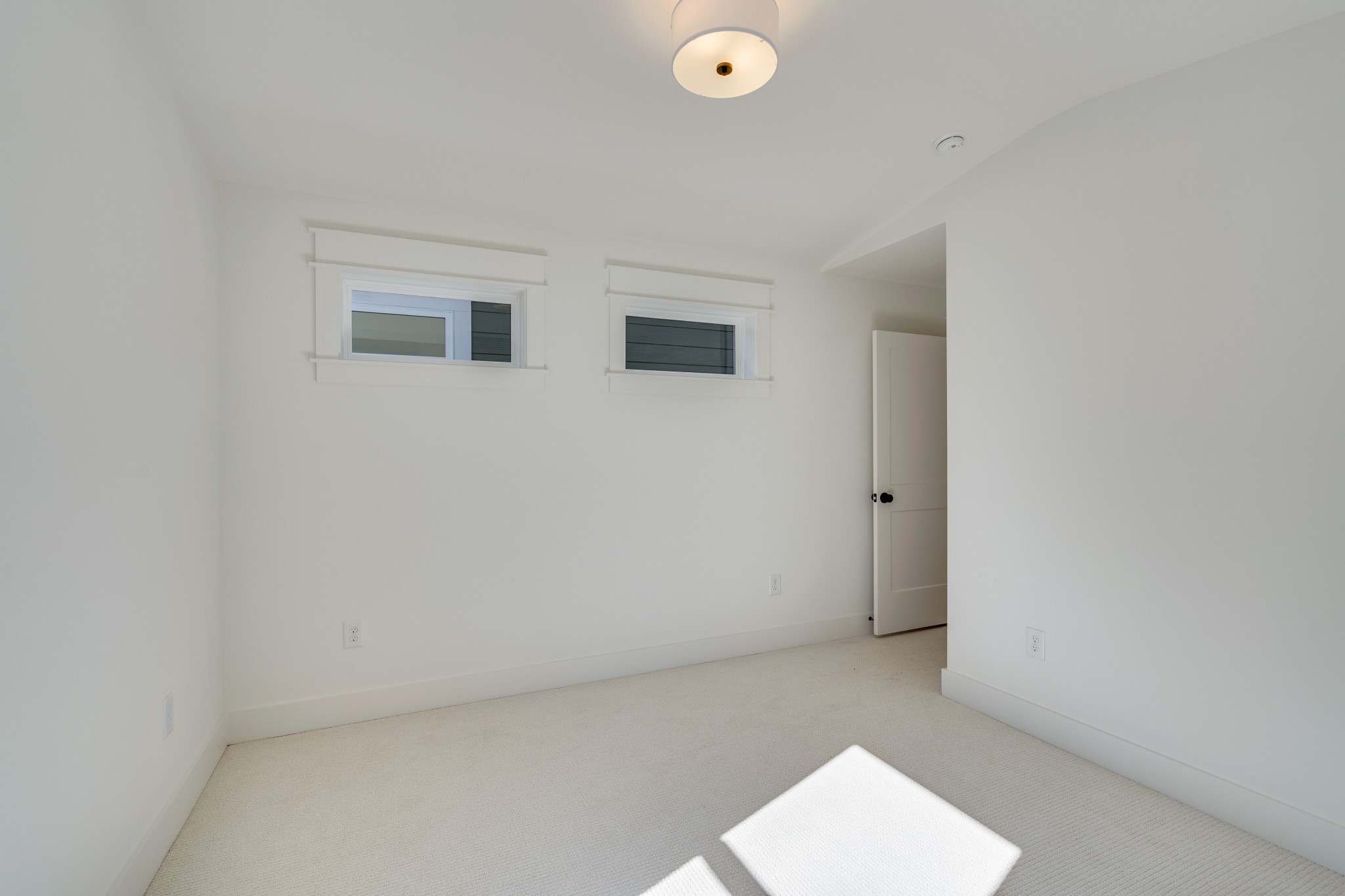 411 High Street Nashville, TN 37211 - Photo 29 of 32 a view of room and window