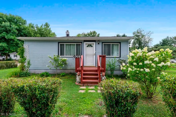 $335,000 | 1011 Orchard Avenue, Aurora, OH 44202