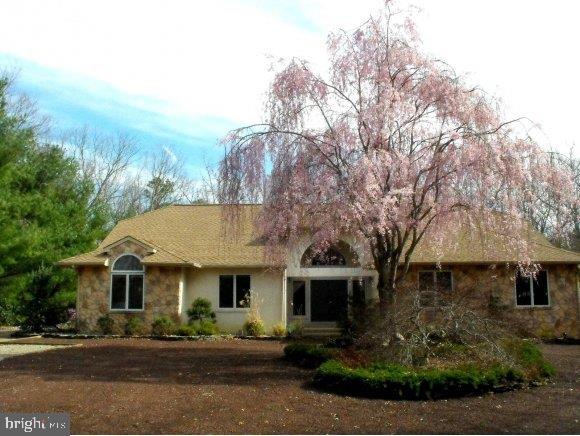 10 Country Road Manahawkin, NJ 08050 - Photo 1 of 24 Gallery Image 1