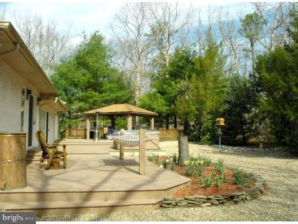 10 Country Road Manahawkin, NJ 08050 - Photo 2 of 24 Gallery Image 2
